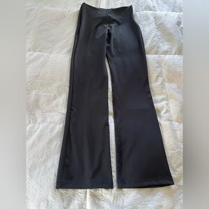 Never worn: Absolutely fit Black Women's boot cut Pants size medium